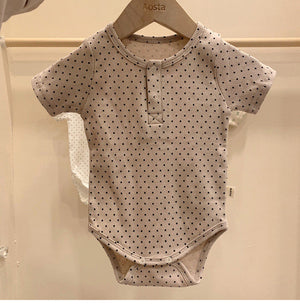 Discover the Baby Triangle-Shaped Diaper Bag